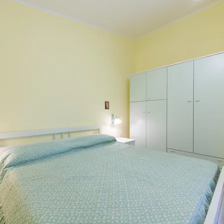 Residenza Del Sole דירה *